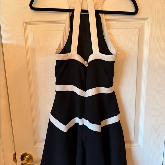 Parker Black and Cream Dress - Picture 3 of 4